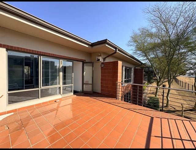 347M² OFFICE TO LET IN MAGALIESSIG